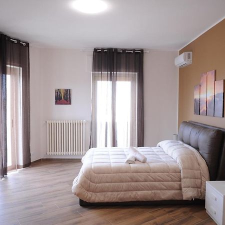 Guesthouse Fino'S Family โมโนโปลี ภายนอก รูปภาพ